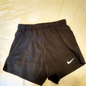 Women's NIKE lined Running Shorts S